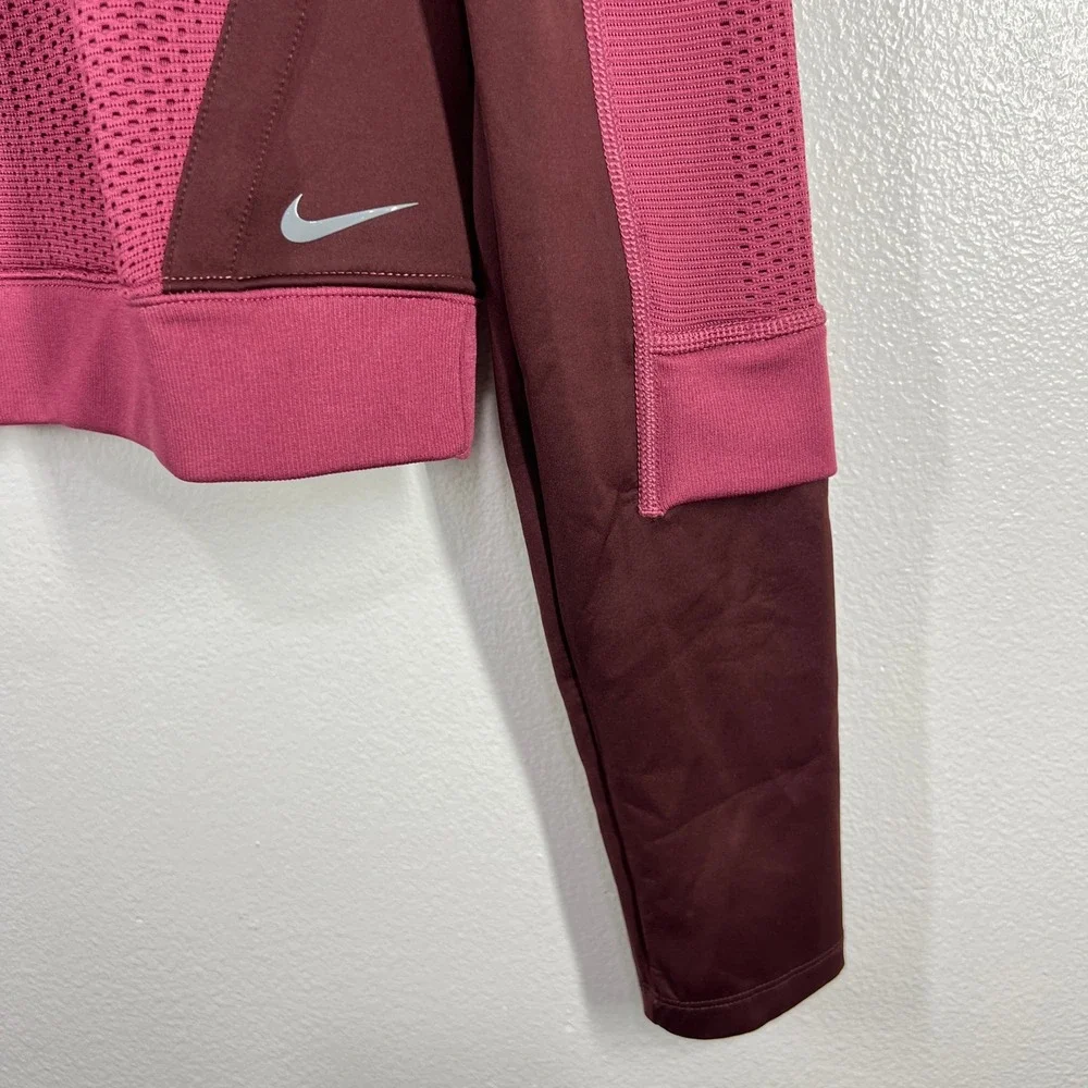 Nike style pullover